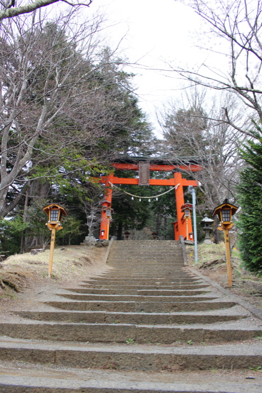 新倉富士浅間神社の大鳥居