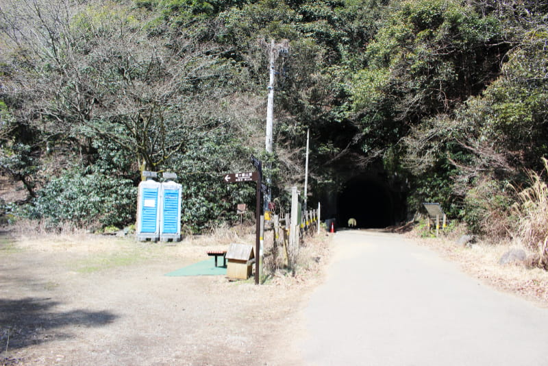 山の神隧道の入口の南側