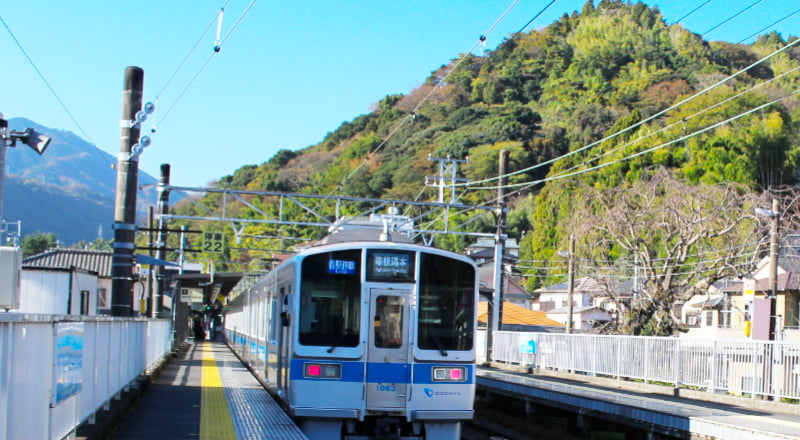 箱根登山鉄道入生田駅にて