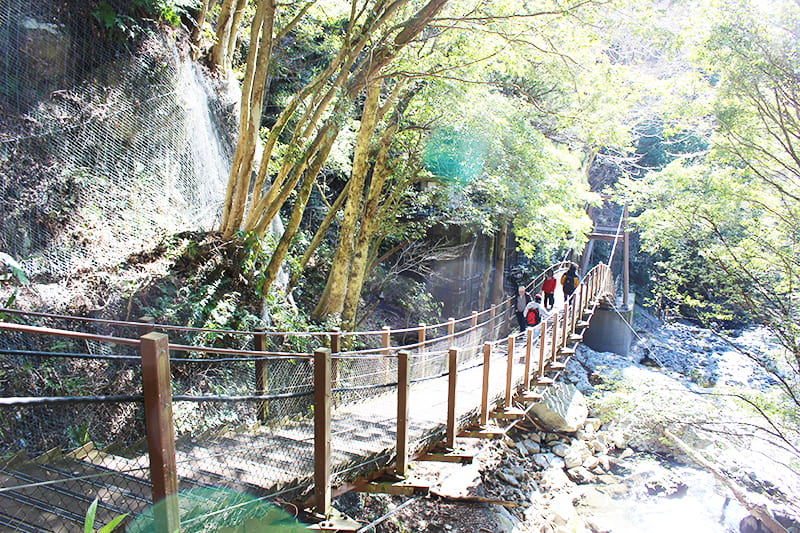 河津踊子滝見橋