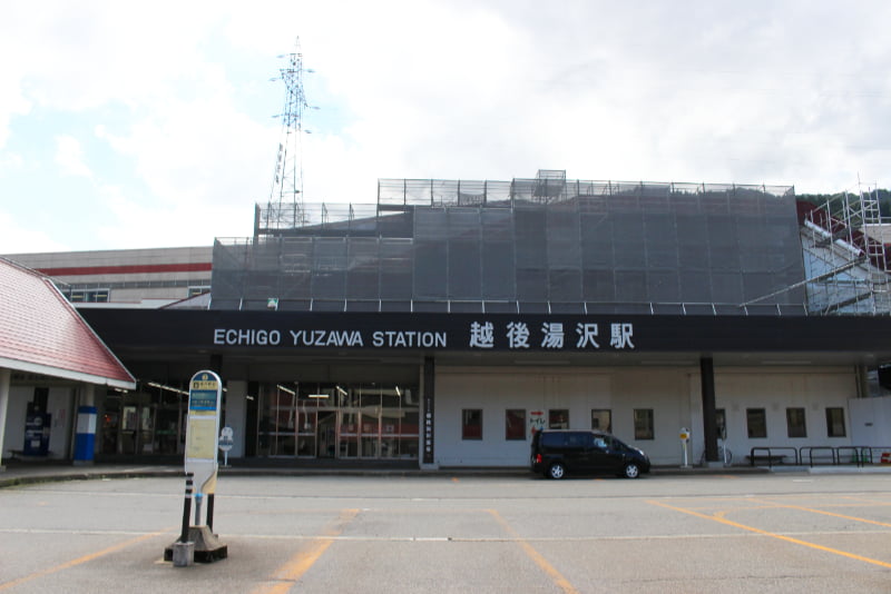 JR越後湯沢駅東口にて