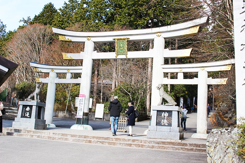 三峯神社　三ツ鳥居