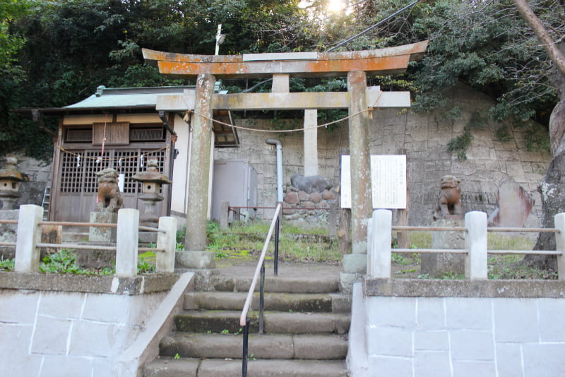 和田義盛旧里碑