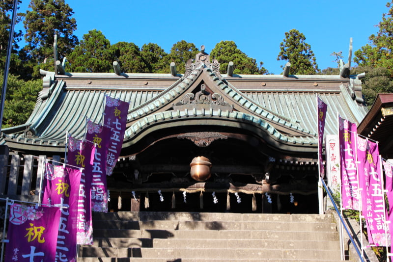 筑波山神社拝殿前